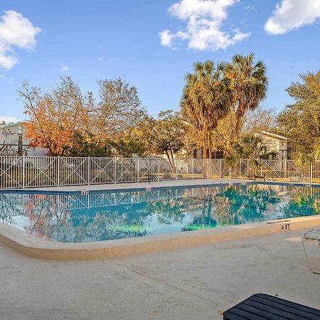 Sanctuary Gainesville Bright 2 Bedroom King Condo Esterno foto