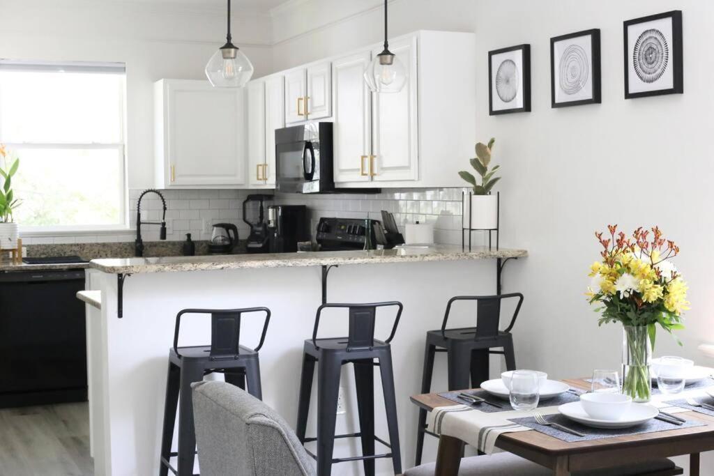 Sanctuary Gainesville Bright 2 Bedroom King Condo Esterno foto