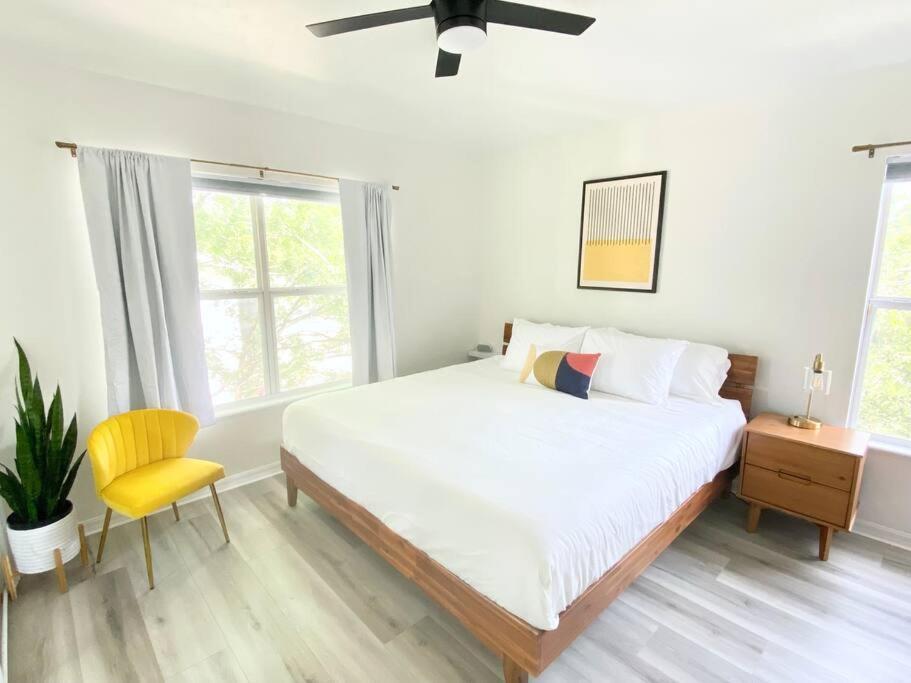 Sanctuary Gainesville Bright 2 Bedroom King Condo Esterno foto