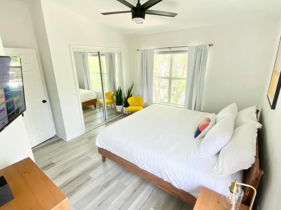 Sanctuary Gainesville Bright 2 Bedroom King Condo Esterno foto