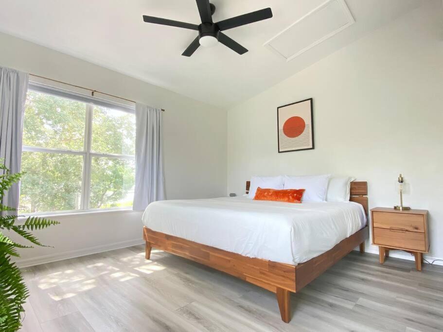Sanctuary Gainesville Bright 2 Bedroom King Condo Esterno foto